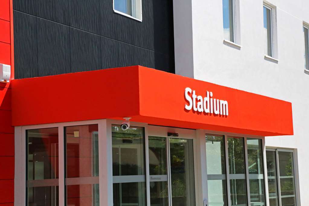 Kyriad Lyon Est Stadium Eurexpo Meyzieu Exterior photo