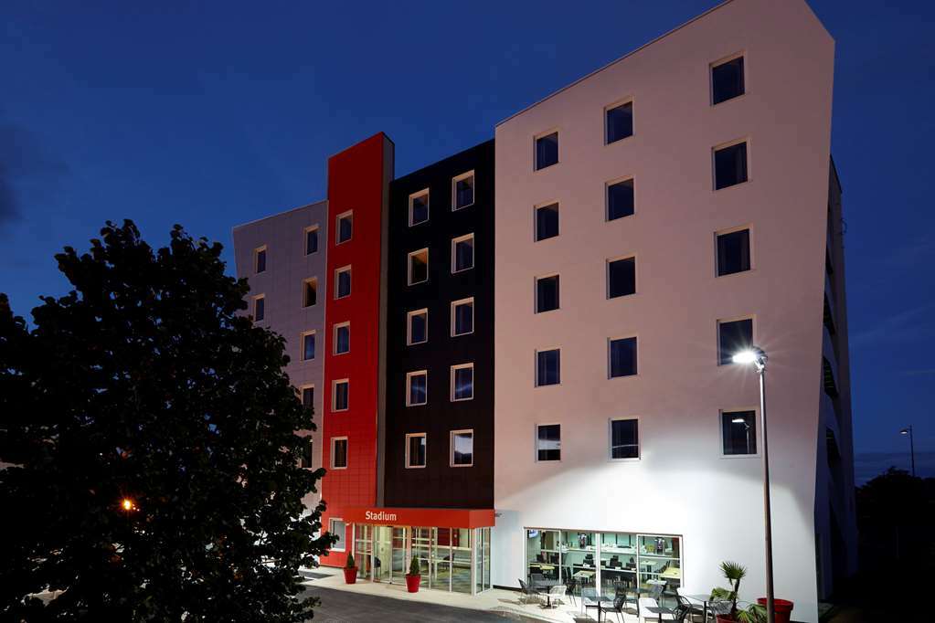 Kyriad Lyon Est Stadium Eurexpo Meyzieu Exterior photo