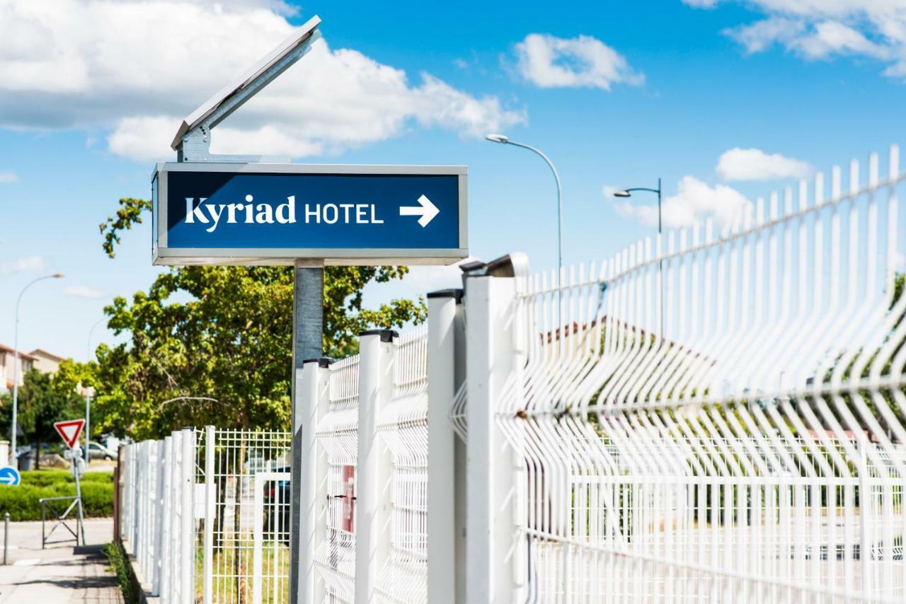 Kyriad Lyon Est Stadium Eurexpo Meyzieu Hotel Exterior photo